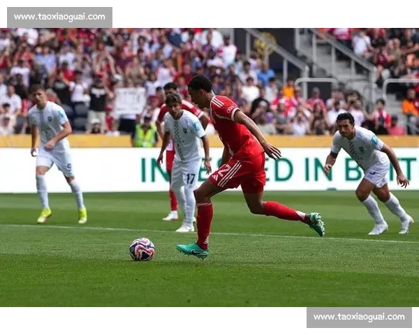 世俱杯次日:拜仁十球血洗奥克兰城,巴黎四球横扫马竞 世俱杯次日:拜仁十球血洗奥克兰城,巴黎四球横扫马竞