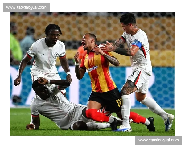 世俱杯神同步!切尔西角球破门与扬州队战术如出一辙 世俱杯神同步!切尔西角球破门与扬州队战术如出一辙