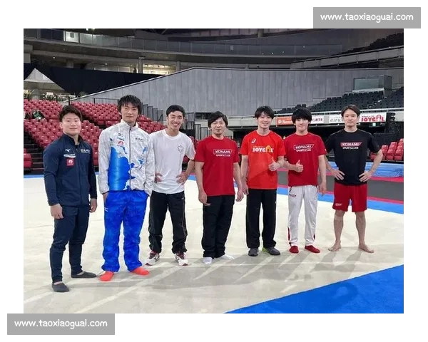 致敬传奇!退役明星现身赛场,观众眼含热泪!